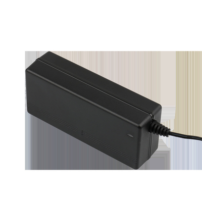 24v Desktoptype EN61558 van de machtsadapter Goedkeuring voor venster-Schoonmakende Machine wordt gebruikt die