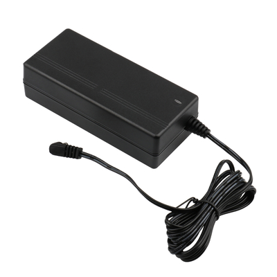 de Desktop die van de de Machtsadapter van 12v 5a Adaptervoeding met CE/FCC/UL beheksen